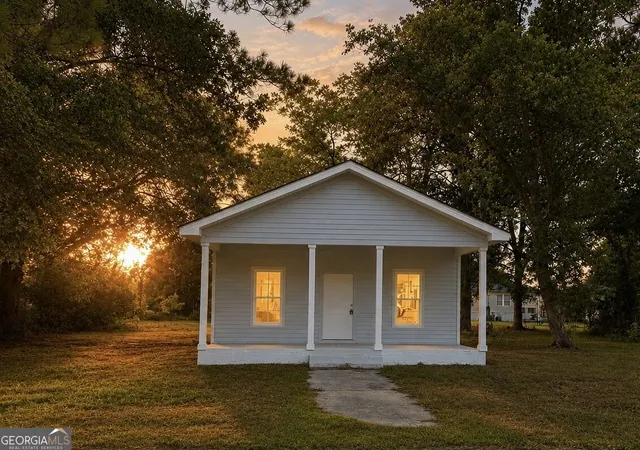 Photo 1 of Single family home for sale at 23 Wilson St, Nahunta, GA 31553 | MLS# 10836010 | Listing updated on 2026-09-13