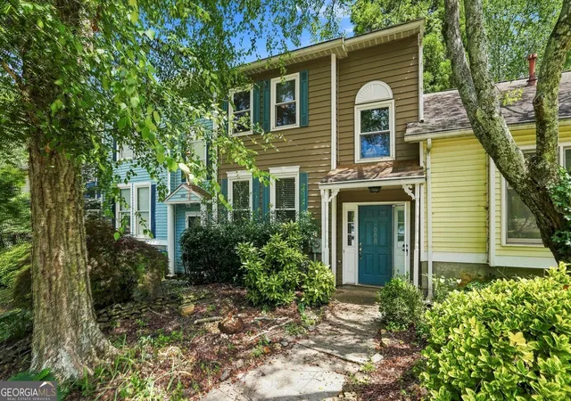 1st image of 688 Stratford Grn, Avondale Estates, GA 30002 | MLS# 10826333
