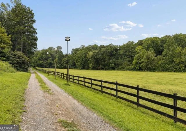 Photo 3 of House for sale at 1736 Harmony Grv Church Rd, Acworth, GA 30101 | MLS# 10828824 | Listing updated on 2026-10-29