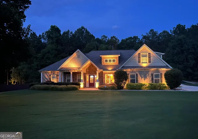 1st image of 254 Magnolia Pl Dr, Senoia, GA 30276 | MLS# 10792584