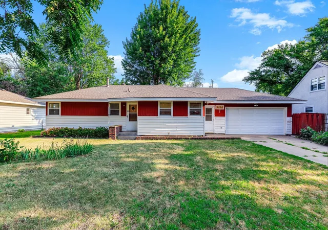 1st image of 9826 93rd Pl N, Maple Grove, MN 55369 | MLS# 7122122