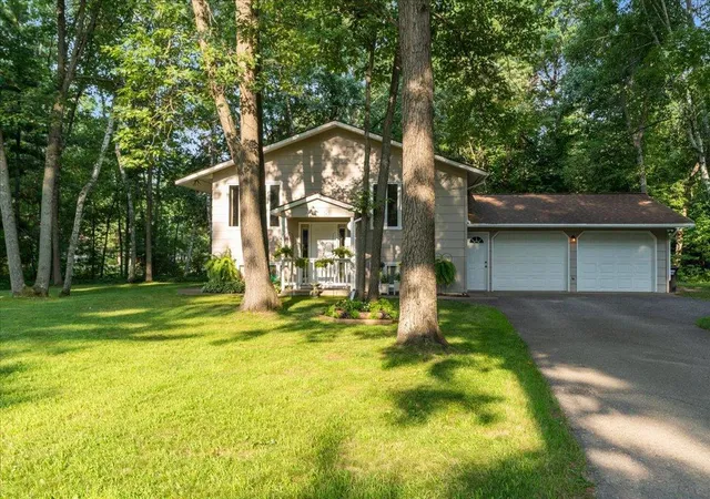 1st image of 20535 Ward Ave, Brainerd, MN 56401 | MLS# 7124257