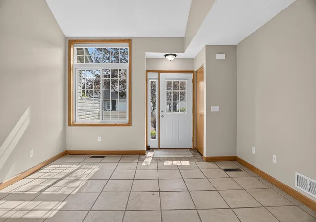 3rd image of 3536 Genevieve Ave N, Saint Paul, MN 55128 | MLS# 7124656