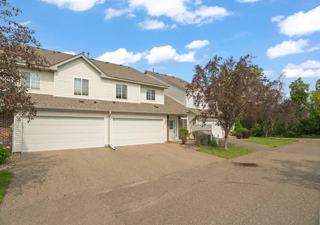 5th image of 3536 Genevieve Ave N, Saint Paul, MN 55128 | MLS# 7124656