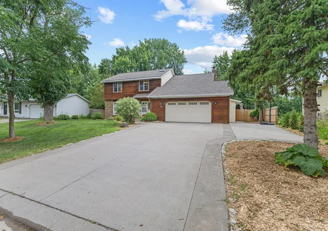 2nd image of 8072 66th Street Ct S, Cottage Grove, MN 55016 | MLS# 7125485