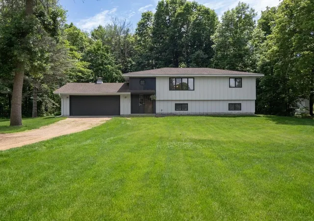 image of 10638 Maple Ln, Rogers, MN 55374 | MLS# 7126599