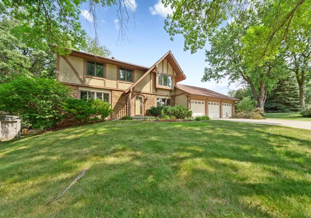 2nd image of 14613 Carriage Ln, Burnsville, MN 55306 | MLS# 7127469