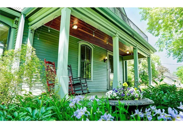 3rd image of 418 Holcombe St S, Stillwater, MN 55082 | MLS# 7127669