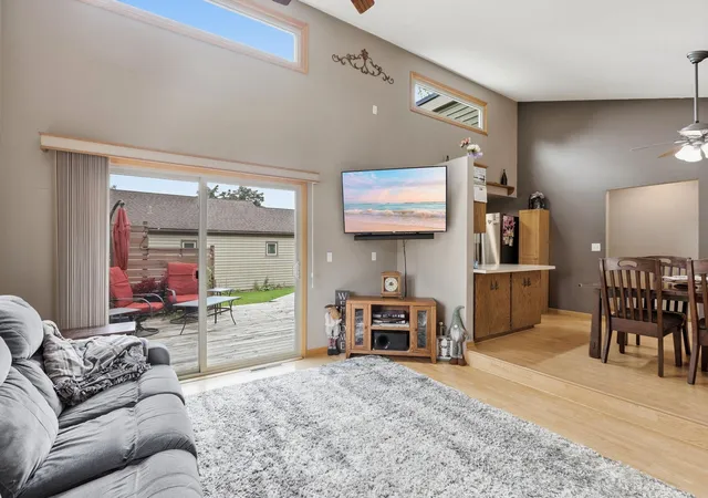3rd image of 1107 Abbott Ave N, Glencoe, MN 55336 | MLS# 7128156