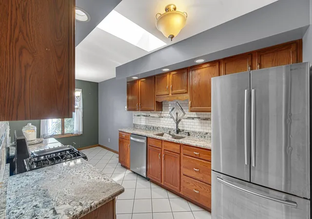 5th image of 2027 Lucas Pkwy, Lowell, IN 46356 | MLS# 843682