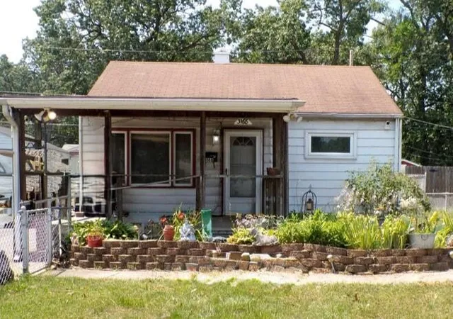 1st image of 3168 Pulaski St, Hobart, IN 46342 | MLS# 842178