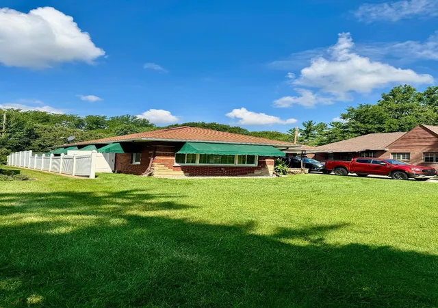 3rd image of 8246 Northcote Ave, Munster, IN 46321 | MLS# 842274