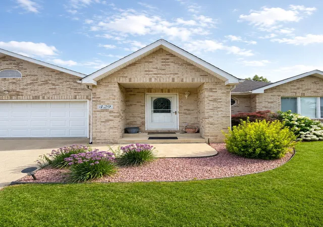 2nd image of 429 11th Cir Se, De Motte, IN 46310 | MLS# 844018