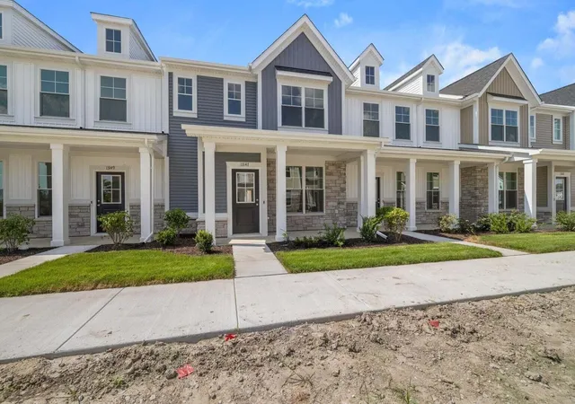 1st image of 13053 Carolina St, Crown Point, IN 46307 | MLS# 843479