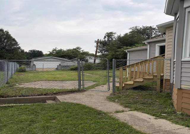 5th image of 1176 Matthews St, Gary, IN 46406 | MLS# 842640