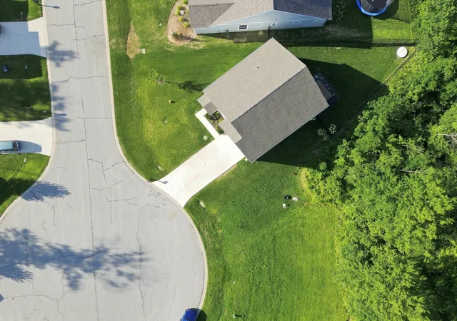 35th image of 1035 Blue Lake Cir, Chesterton, IN 46304 | MLS# 842803