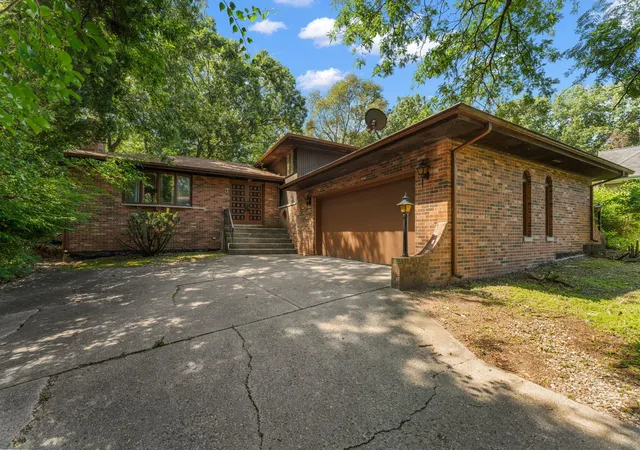 1st image of 7633 Hemlock Ave, Gary, IN 46403 | MLS# 842985