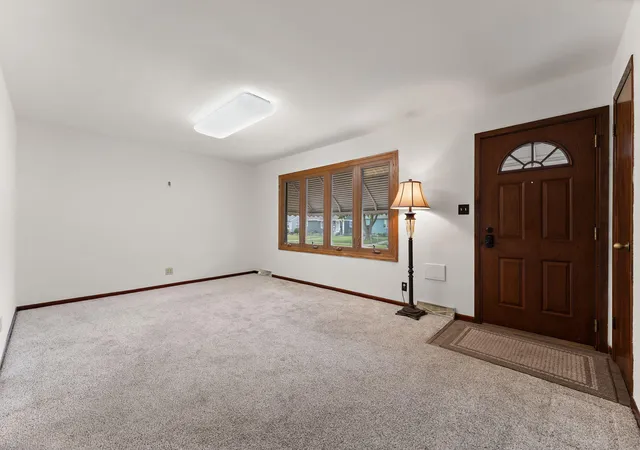 2nd image of 7525 Maryland Ave, Hammond, IN 46323 | MLS# 843561