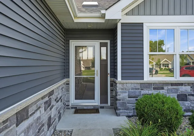 2nd image of 10318 Garnet Wy, Dyer, IN 46311 | MLS# 843637