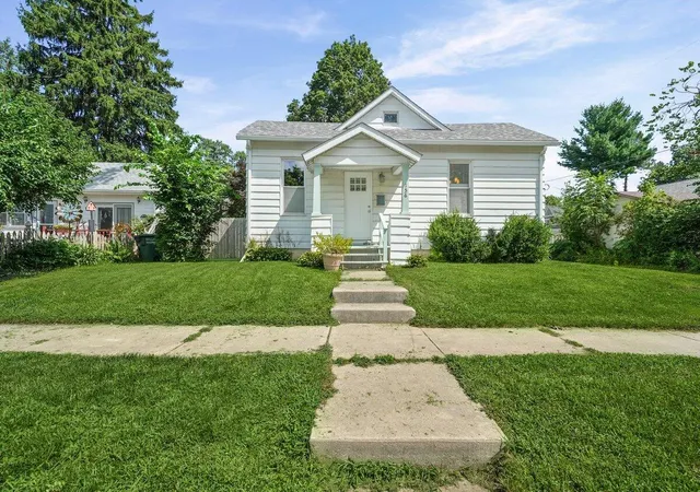 1st image of 156 Erie St, Valparaiso, IN 46383 | MLS# 843513