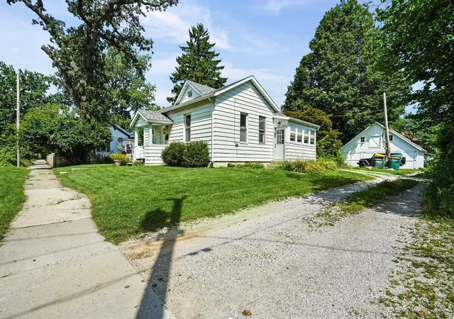 22nd image of 156 Erie St, Valparaiso, IN 46383 | MLS# 843513