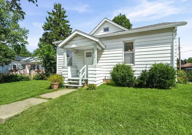 2nd image of 156 Erie St, Valparaiso, IN 46383 | MLS# 843513