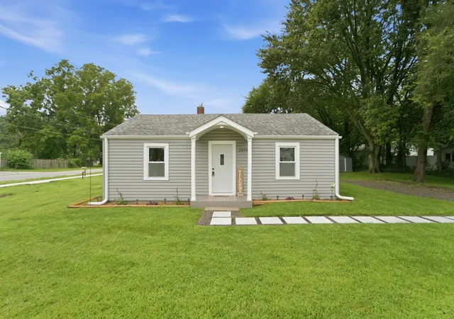 1st image of 2806 Blake Rd, Portage, IN 46368 | MLS# 843295