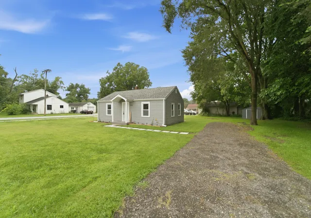 2nd image of 2806 Blake Rd, Portage, IN 46368 | MLS# 843295