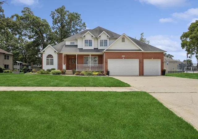 2nd image of 7129 Boardwalk Cir, Crown Point, IN 46307 | MLS# 843669