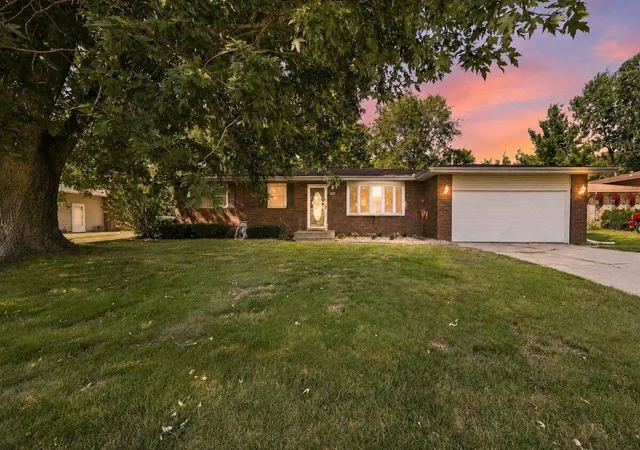 Photo 1 of Sale Pending at 6622 Fairview Ave, Portage, IN 46368 | MLS# 843190 | Listing updated on 2026-08-07