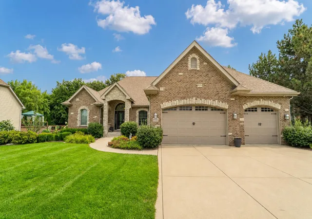 1st image of 9385 Julia Dr, Saint John, IN 46373 | MLS# 843288