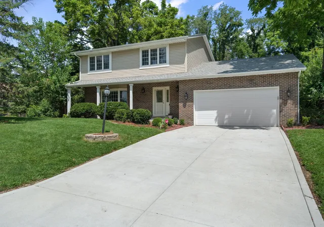 1st image of 423 Shorewood Ct, Valparaiso, IN 46385 | MLS# 843742