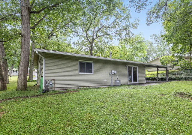 3rd image of 1535 Willow St, Michigan City, IN 46360 | MLS# 843332
