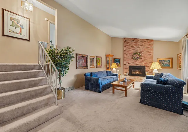 3rd image of 203 E Greenwood Ave, Crown Point, IN 46307 | MLS# 843762