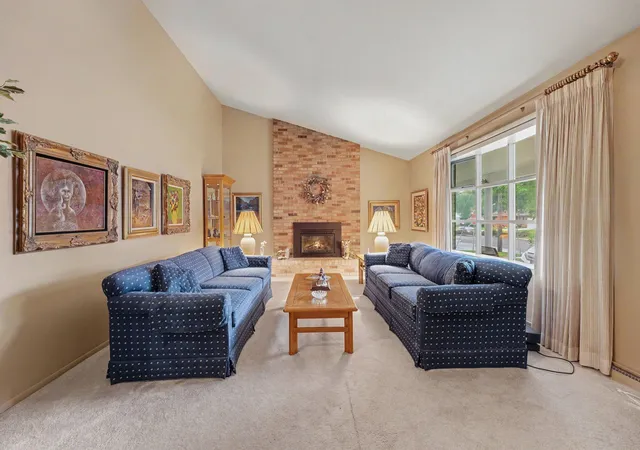 4th image of 203 E Greenwood Ave, Crown Point, IN 46307 | MLS# 843762