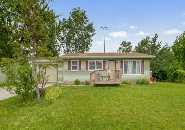 2nd image of 4838 N Clover Ln, Michigan City, IN 46360 | MLS# 843367