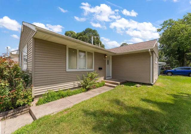 2nd image of 503 213th Pl, Dyer, IN 46311 | MLS# 843572