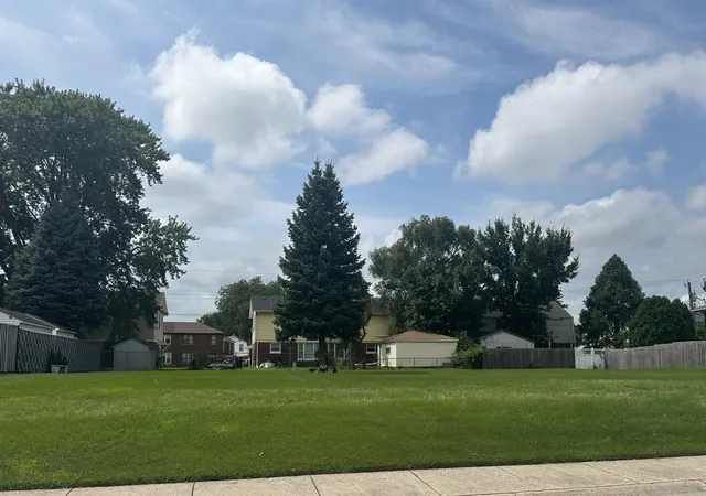 1st image of 4130 Hawthorne St, East Chicago, IN 46312 | MLS# 843356