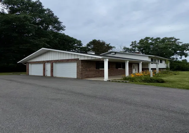 2nd image of 680 N 700 W, Hobart, IN 46342 | MLS# 843473
