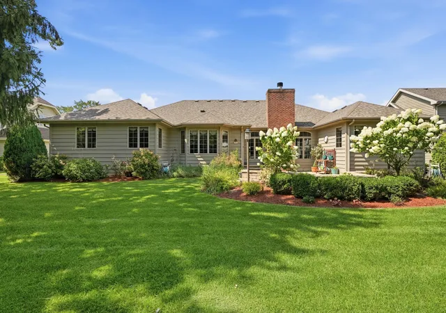 5th image of 1206 Boxwood Dr, Munster, IN 46321 | MLS# 843470