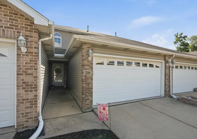 Photo 3 of Sale Pending at 2246 Sandcastle Dr, Dyer, IN 46311 | MLS# 843488 | Listing updated on 2026-08-30