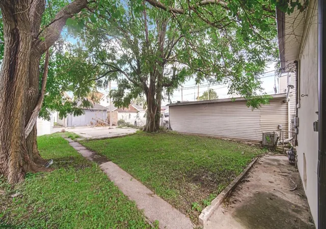 10th image of 3718 Hemlock St, East Chicago, IN 46312 | MLS# 843447
