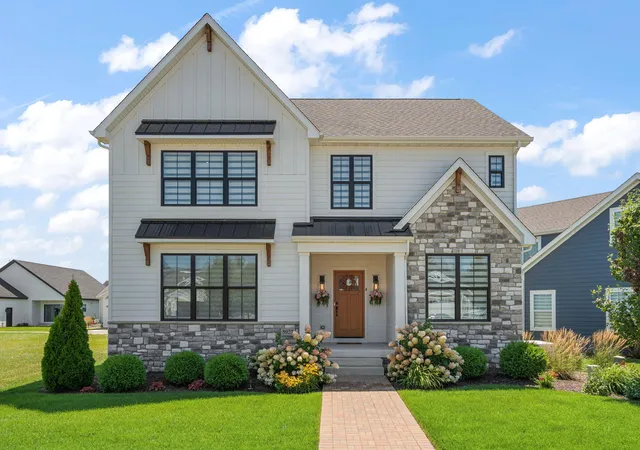 2nd image of 5927 Dune Harbor Dr, Portage, IN 46368 | MLS# 843550