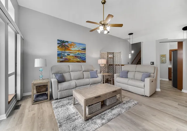 Photo 3 of Sale Pending at 2902 Lake Pointe Dr, Valparaiso, IN 46383 | MLS# 843526 | Listing updated on 2026-09-25