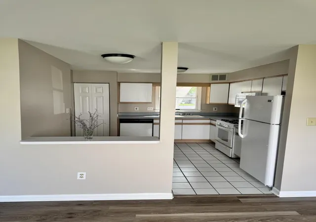 4th image of 6096 Maryland St, Merrillville, IN 46410 | MLS# 843611