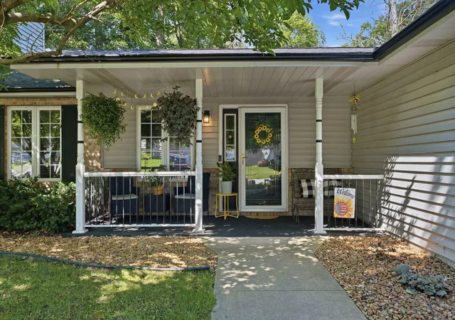 4th image of 2770 Tulip Ln, Hobart, IN 46342 | MLS# 843498