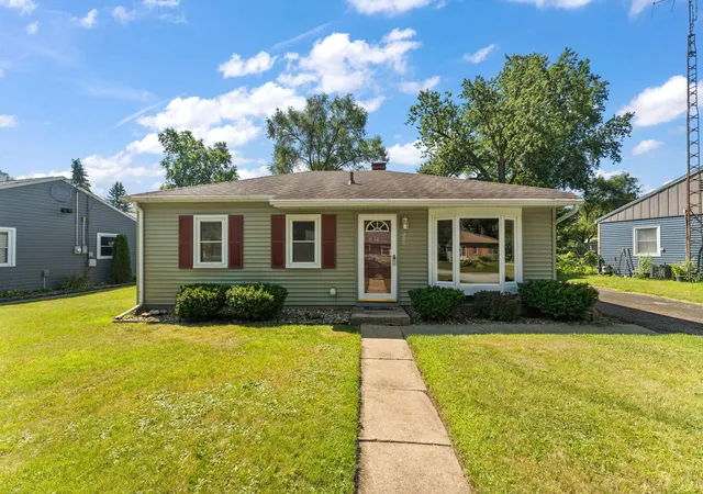 1st image of 206 E 9th St, La Porte, IN 46350 | MLS# 843406