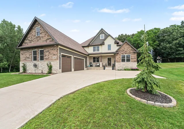 2nd image of 759 Ketill Tr, Crown Point, IN 46307 | MLS# 843621