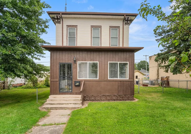 1st image of 507 Roosevelt Rd, Walkerton, IN 46574 | MLS# 843642