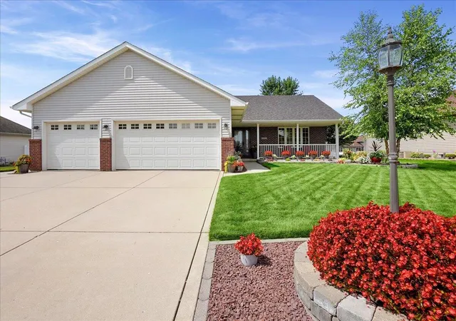 1st image of 9204 Bryan Ln, Crown Point, IN 46307 | MLS# 843496